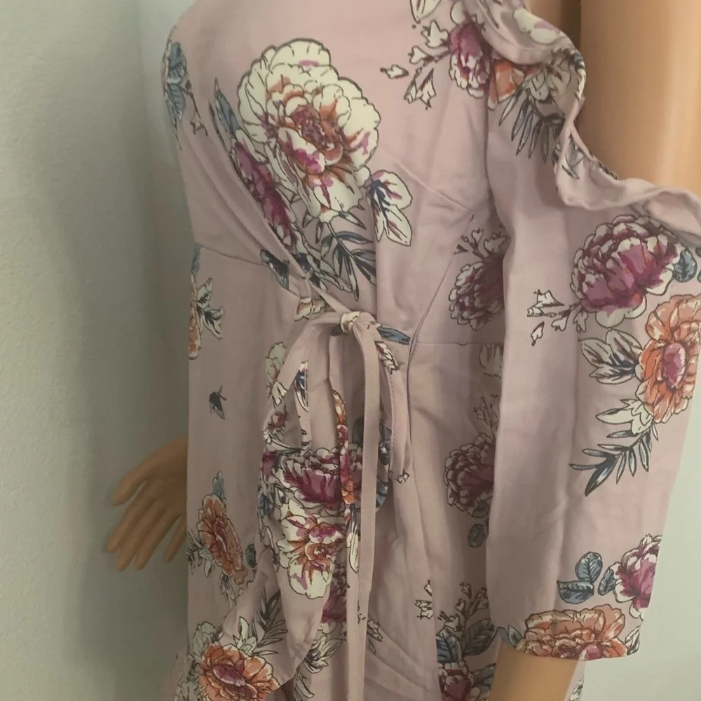 Romeo & Juliet Couture Y2K Coquette Pink Floral Cold Shoulder Wrap Dress
